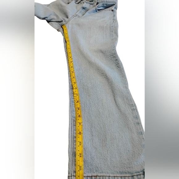 Levi's Premium 501 | EUC Original HighRise Cropped Jeans | Light Wash | Size 26 - Picture 8 of 16